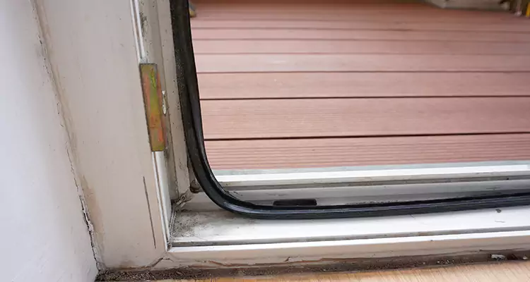 Repair Patio Doors Leaking at Bottom in Florida Ridge, FL